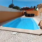 Housev5 W/pool & Bbq Nyaraló